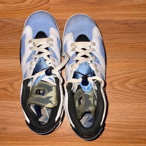 Air Jordan 6 Retro “UNC” (University Blue).